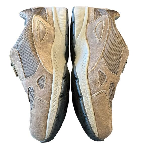 Easy Spirit Rheal Comfort Walking Sneaker Taupe NEW Size 9.5 Wide - Picture 7 of 10